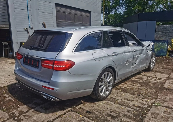 Mercedes-Benz Klasa E cena 31900 przebieg: 56472, rok produkcji 2018 z Wrocław małe 79